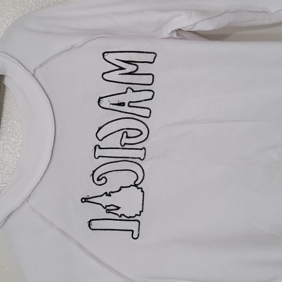 NWT Women’s Disney White Holiday Sweater size XS - Picture 7 of 7